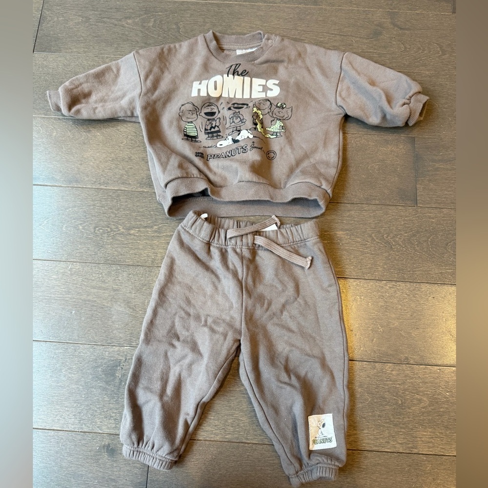 H&M Kids Brown Sweatpants & Sweatshirt Set